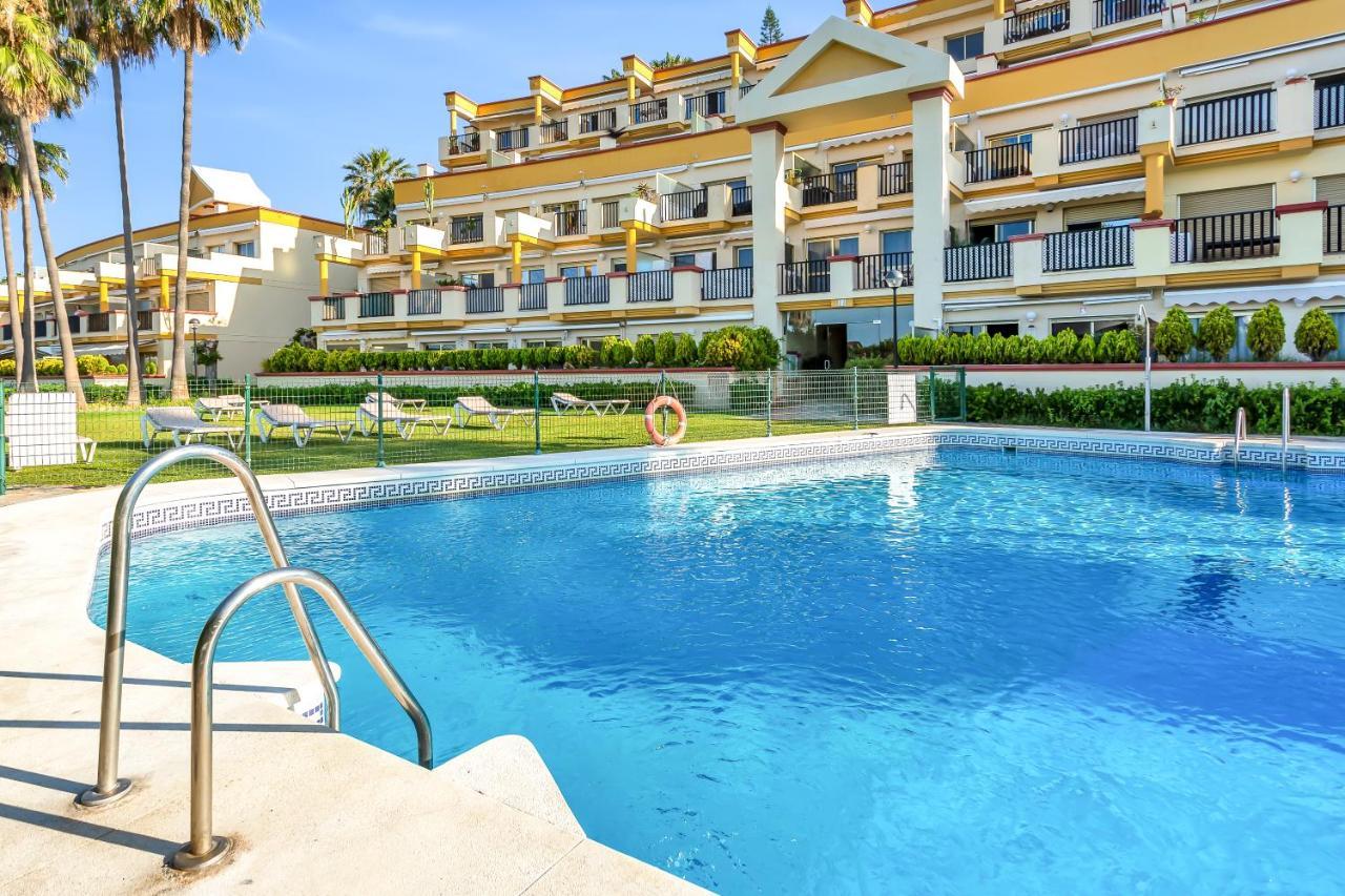 Super2Beachfront Marbella Buitenkant foto