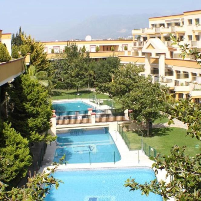 Super2Beachfront Marbella Buitenkant foto
